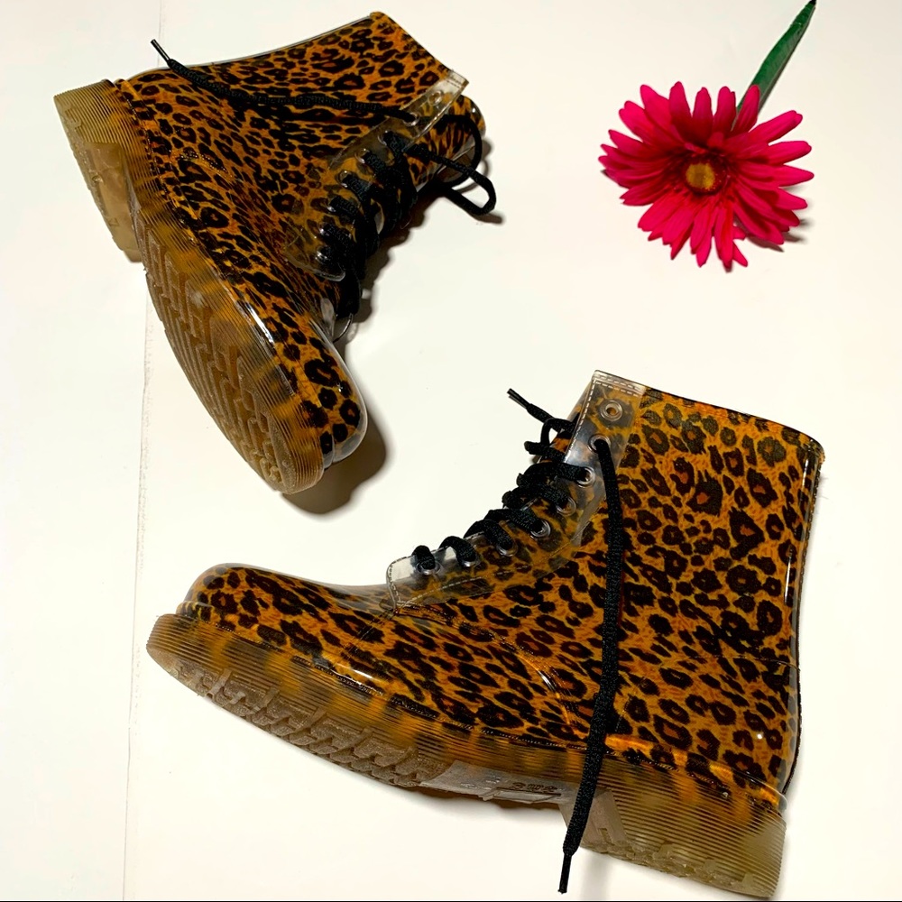 Henry Ferrera leopard lace up rain boots. Size 8.